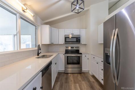 7042 W 76th Avenue Arvada CO 80003
