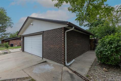 7042 W 76th Avenue Arvada CO 80003