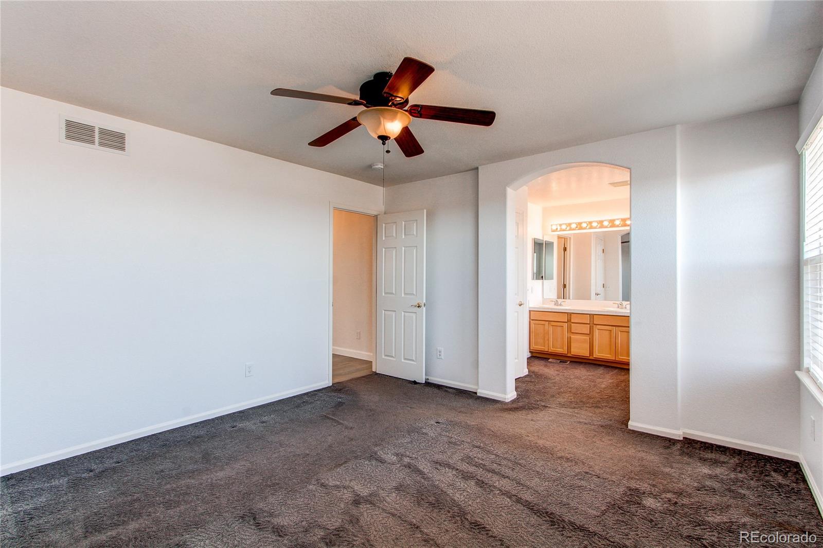 10486 Cheetah Winds Lone Tree CO 80124