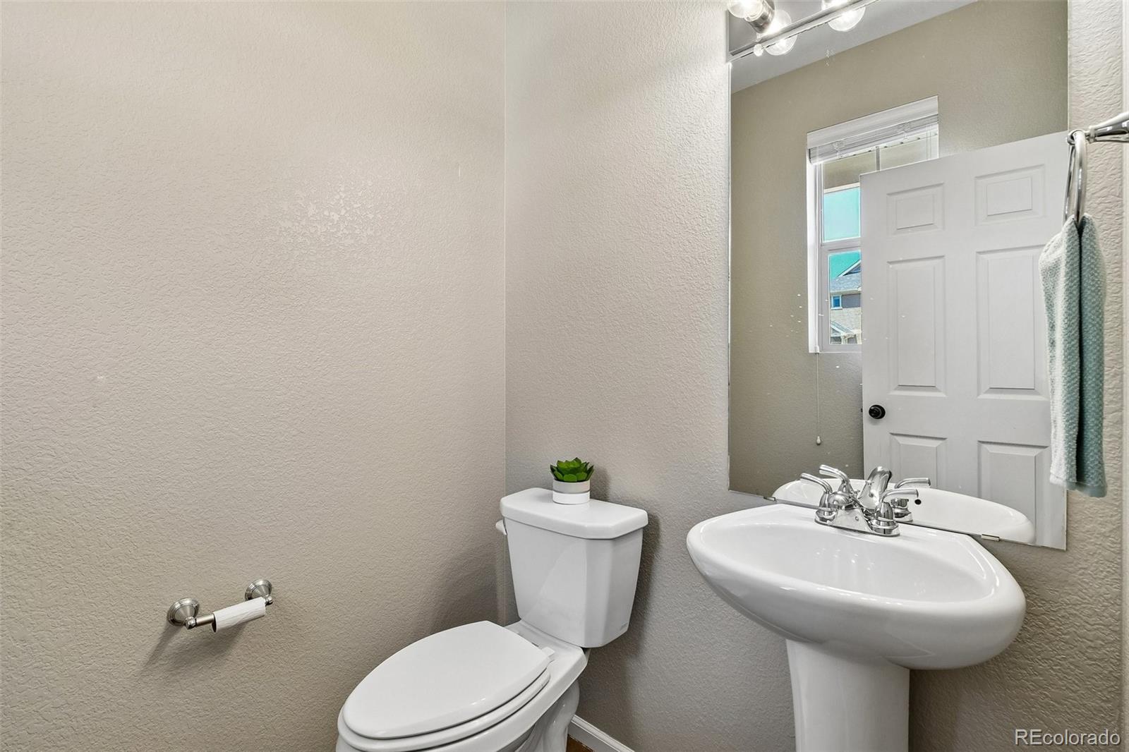 17778 E 44th Avenue Denver CO 80249
