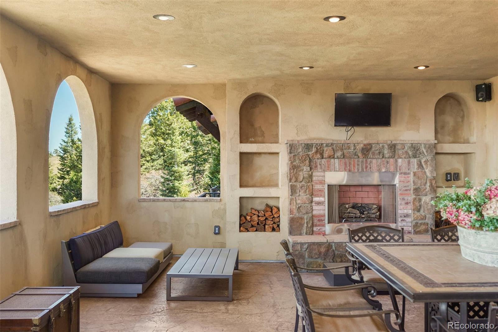 2869 Valley Park Drive Larkspur CO 80118