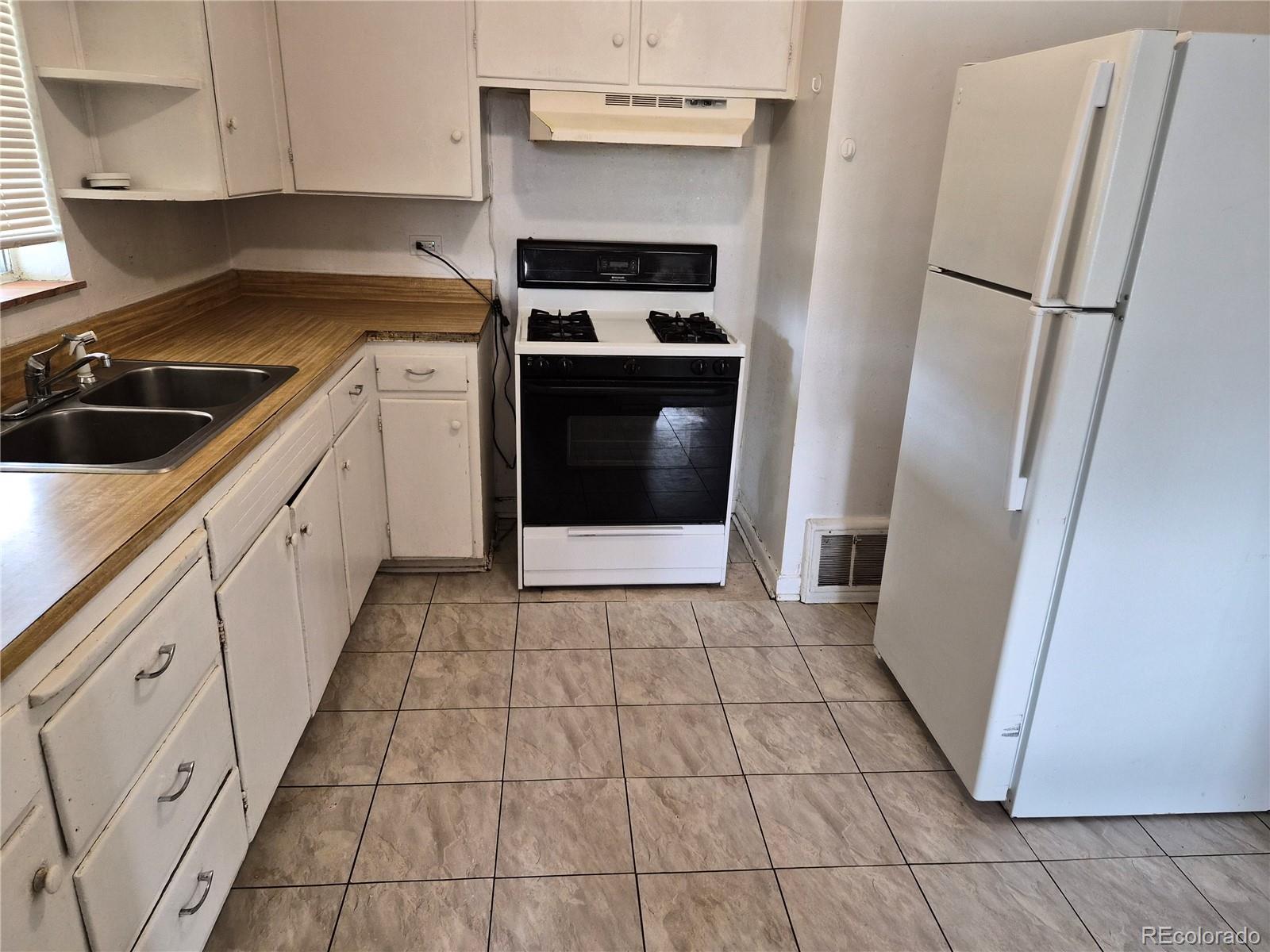 7601 Montview Denver CO 80220