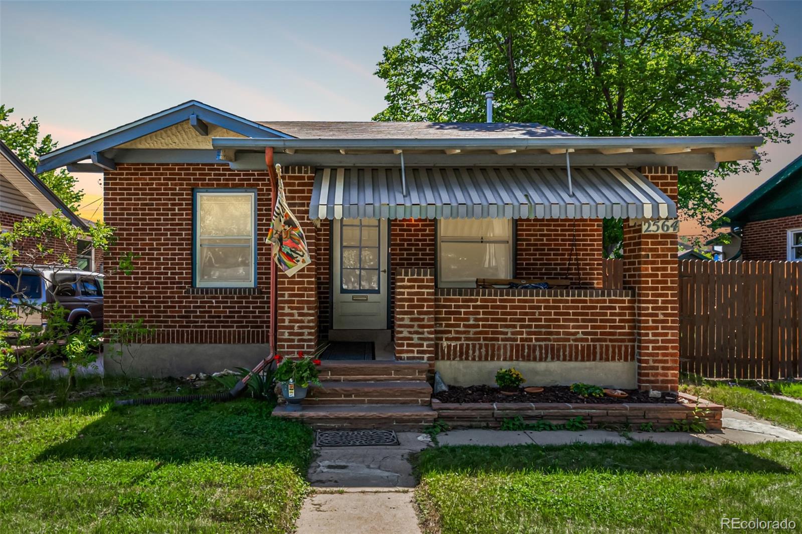 2564 S Acoma Street Denver CO 80223