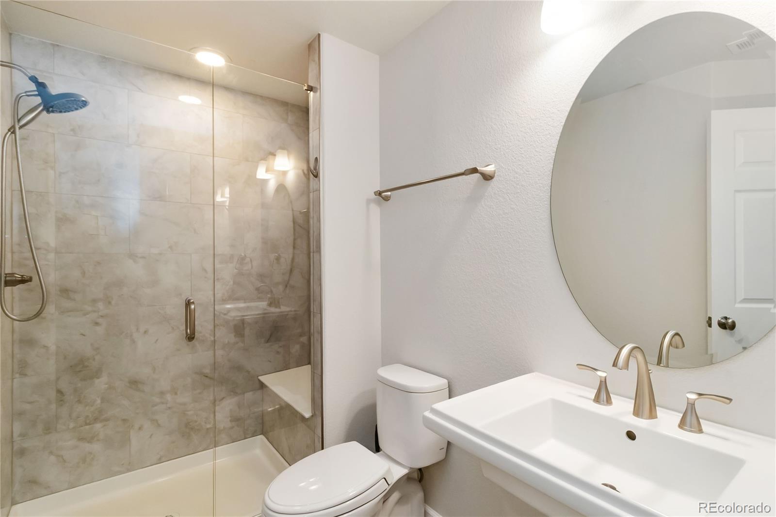 6525 S Newcastle Way Aurora CO 80016