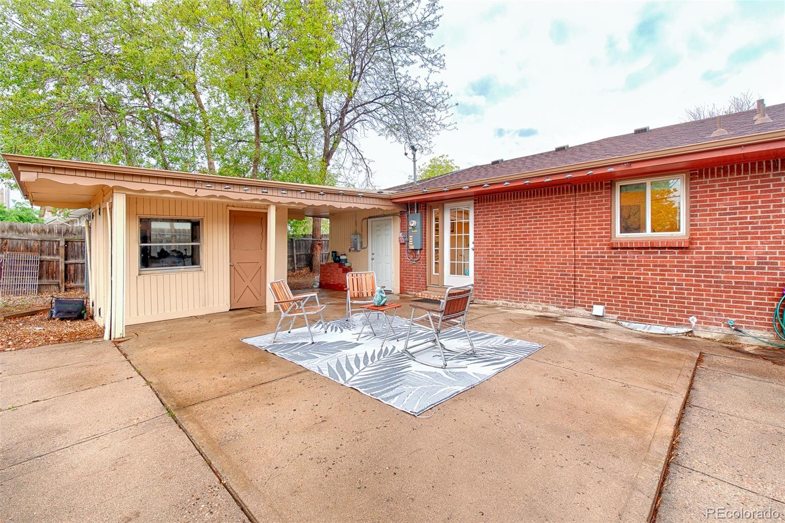 246 Lansing Street Aurora CO 80010