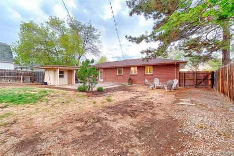 246 Lansing Street Aurora CO 80010