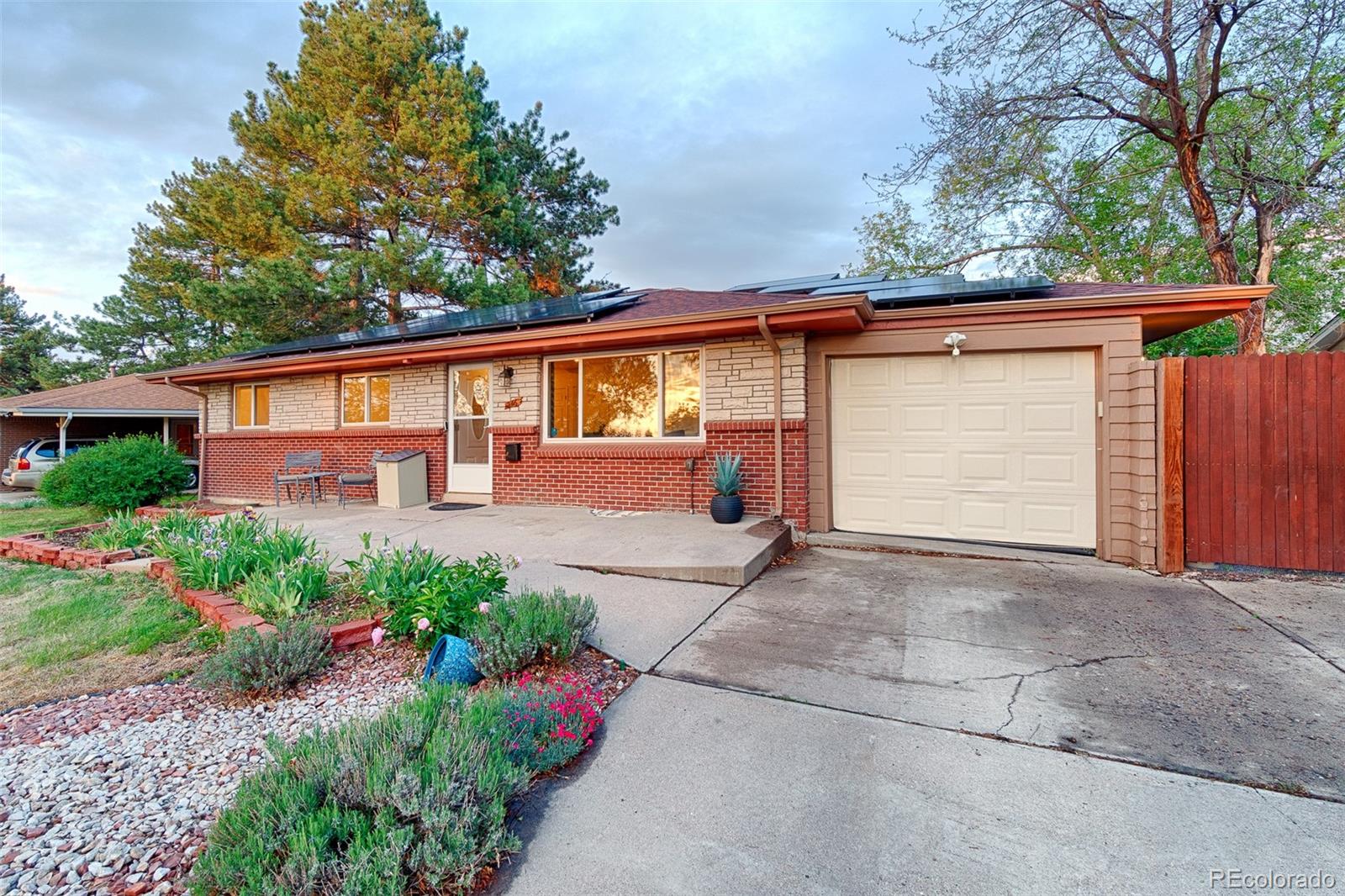 246 Lansing Street Aurora CO 80010