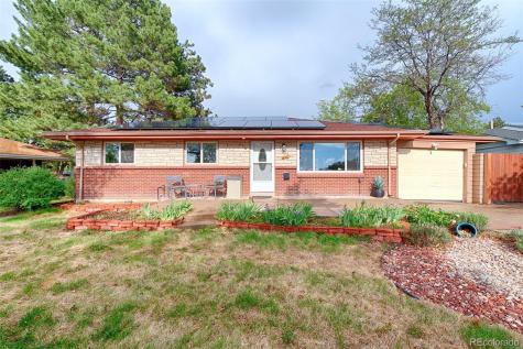 246 Lansing Street Aurora CO 80010