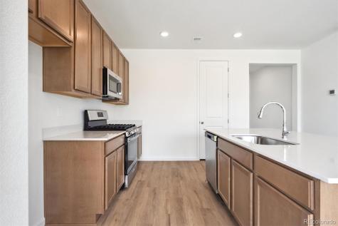 24717 E 40th Avenue Aurora CO 80019