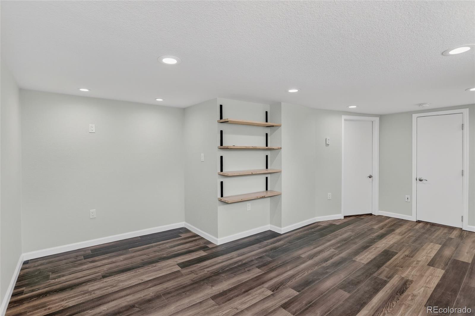 6907 W 12th Avenue Lakewood CO 80214