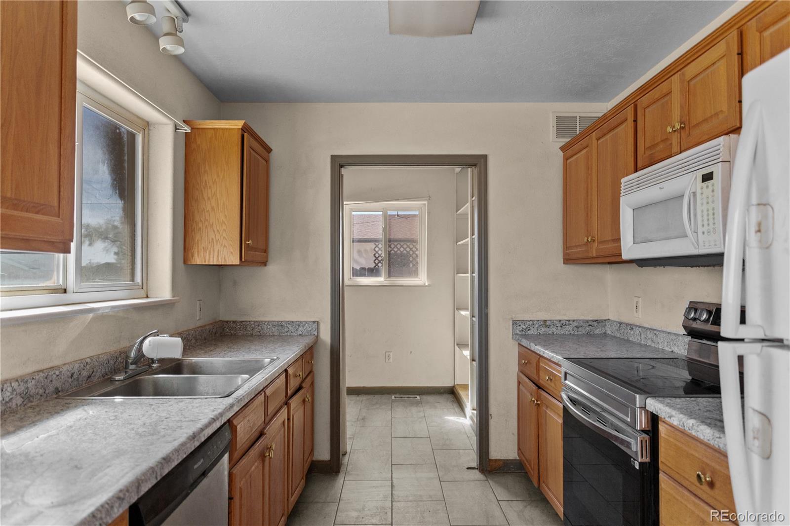 413 Mitchell Avenue Ordway CO 81063