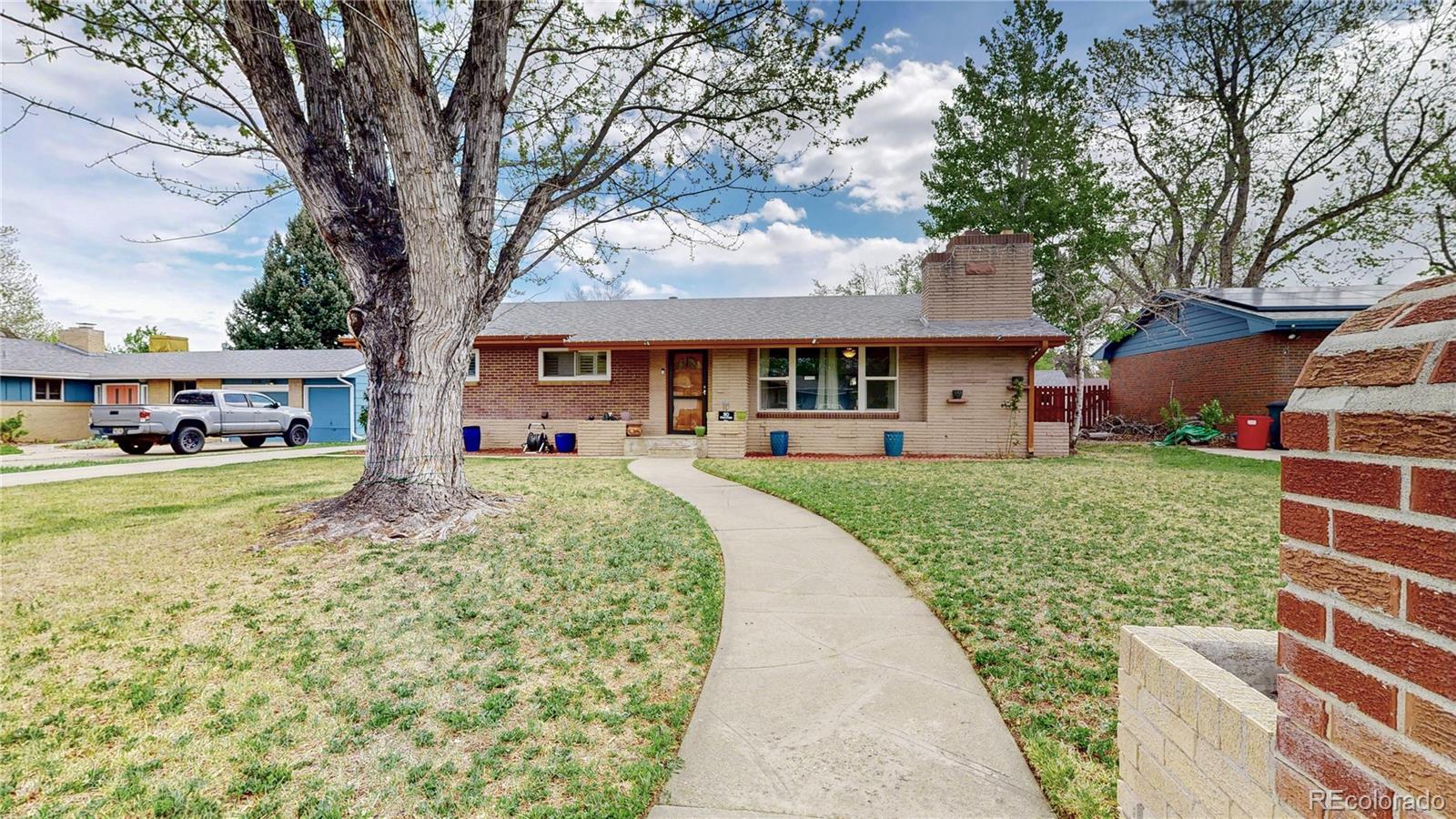 2430 Lee Street Lakewood CO 80215