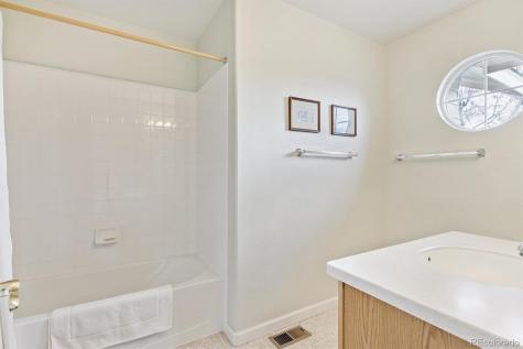 2582 S Troy Court Aurora CO 80014