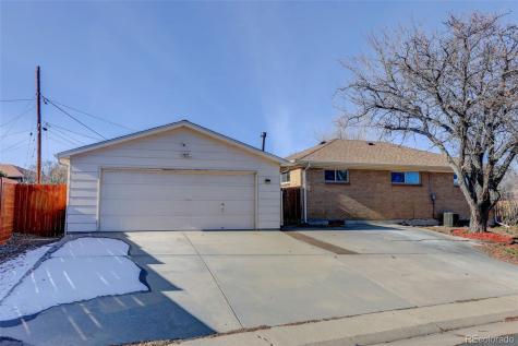 1502 E 110th Place Northglenn CO 80233