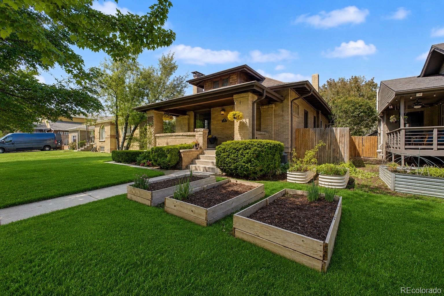 2671 Albion Street Denver CO 80207