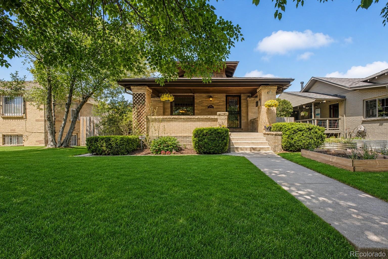 2671 Albion Street Denver CO 80207