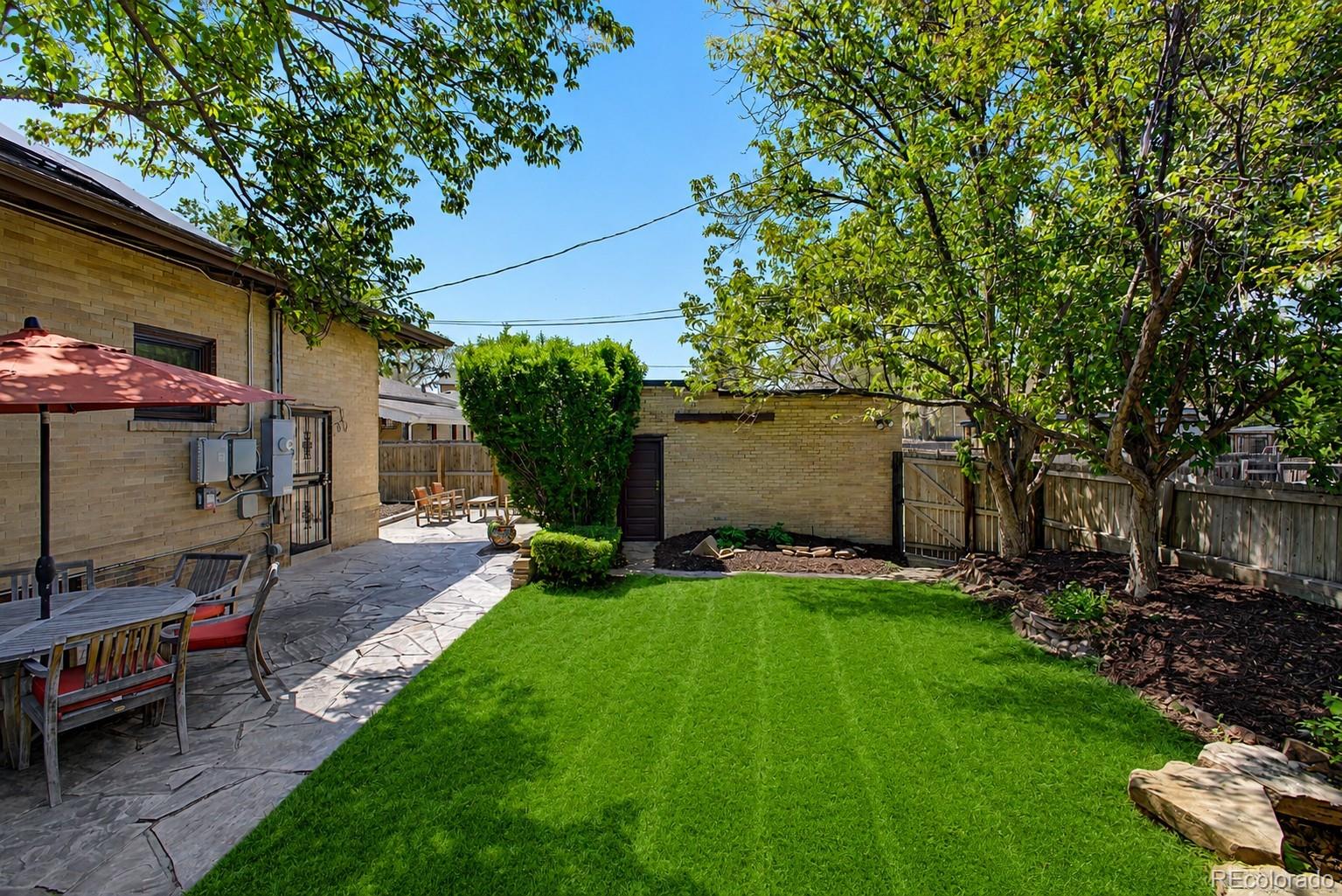2671 Albion Street Denver CO 80207