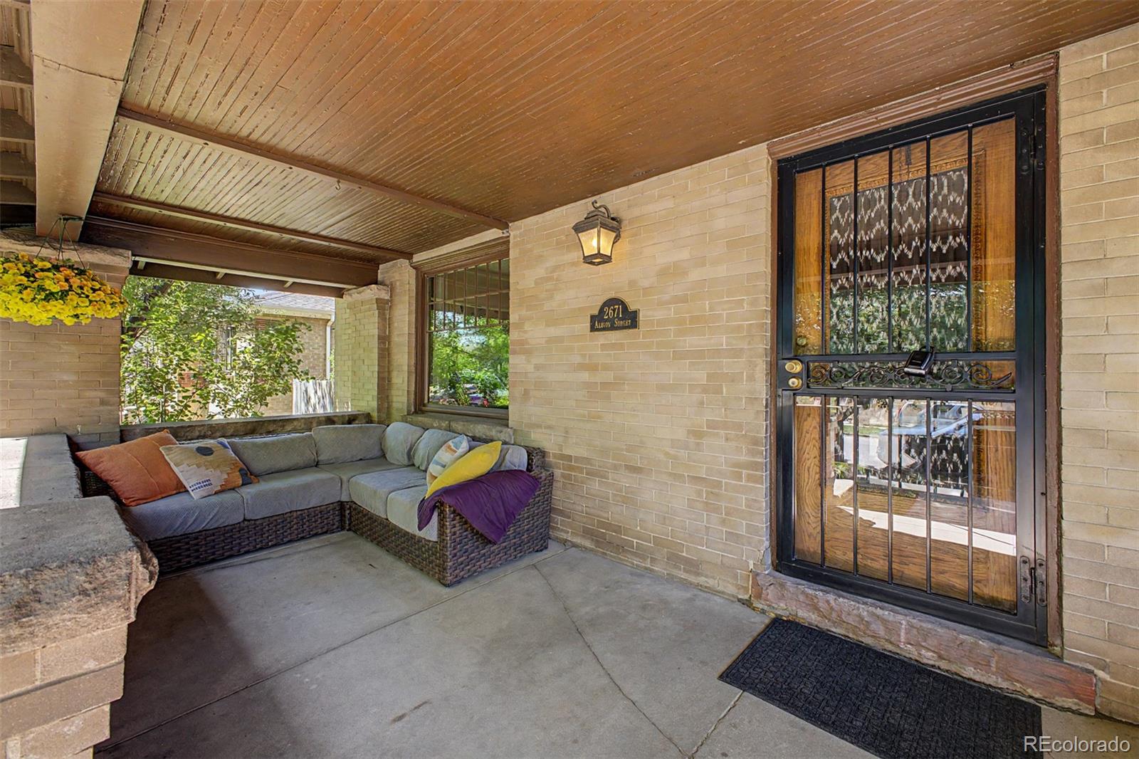 2671 Albion Street Denver CO 80207