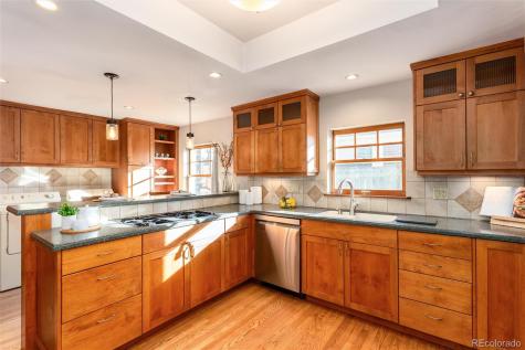 525 Elmira Street Aurora CO 80010