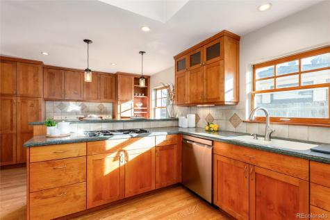 525 Elmira Street Aurora CO 80010