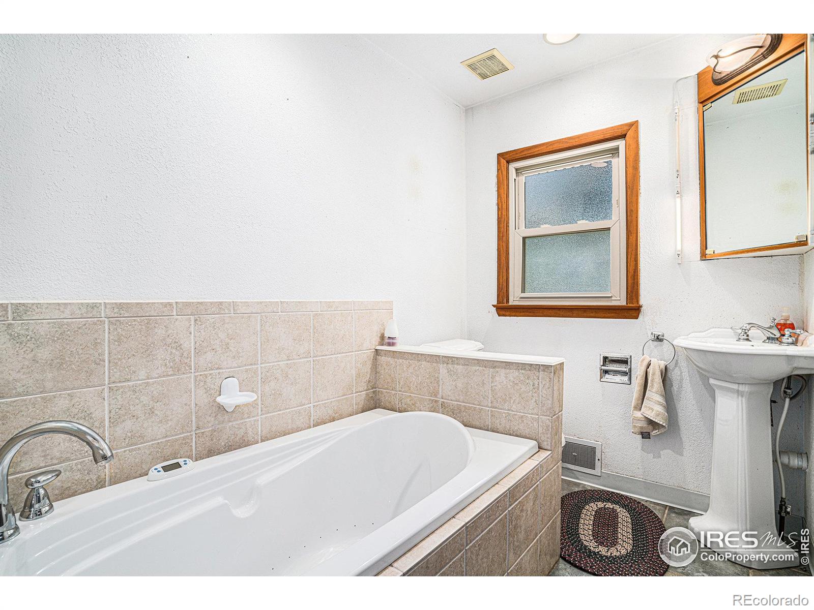 143 Waltonia Road Drake CO 80515