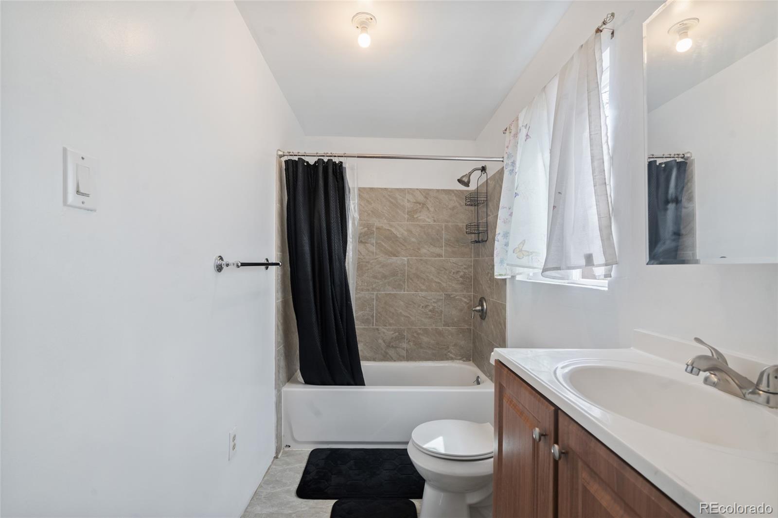 3148 Racine Street Aurora CO 80011