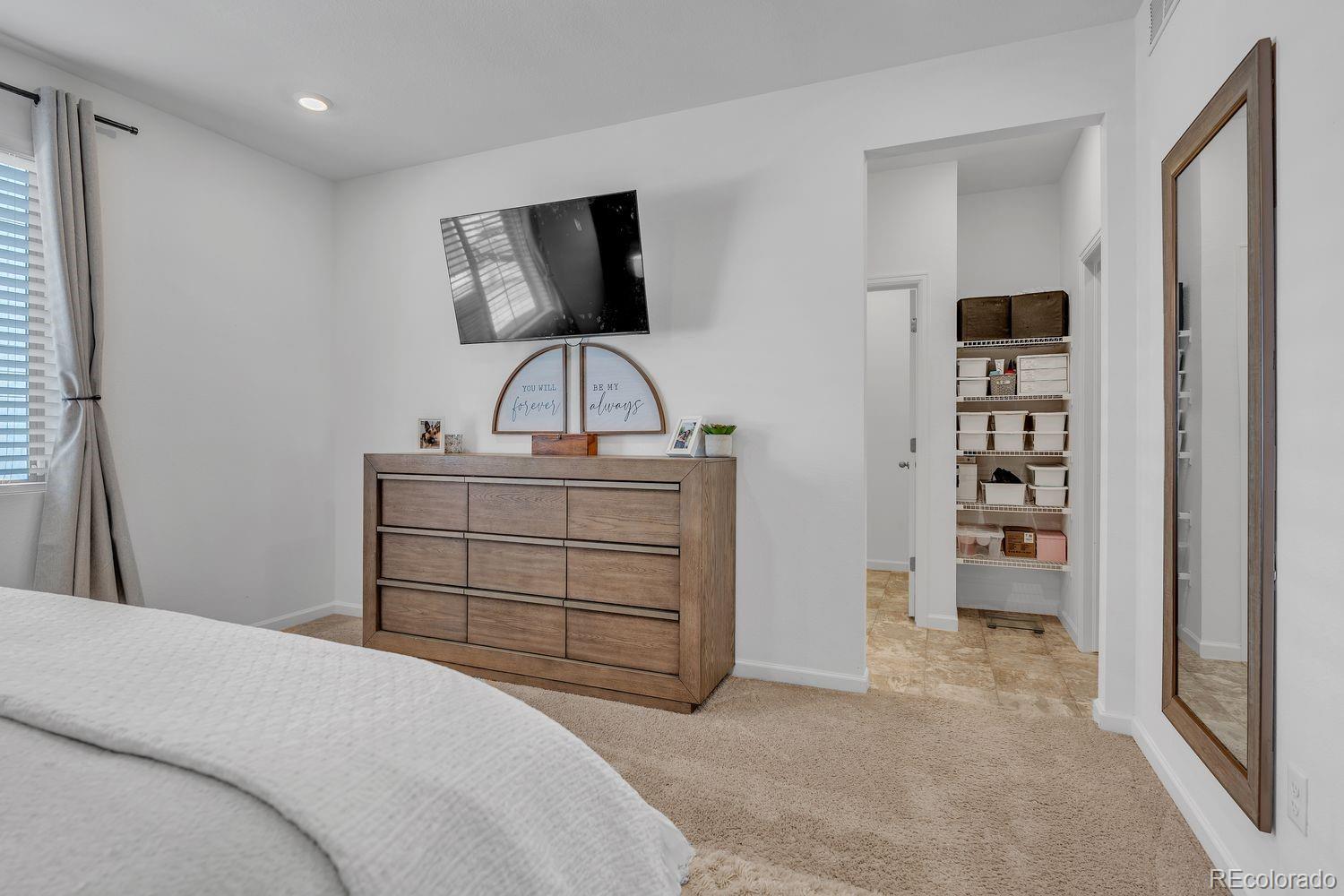 220 S Vandriver Way Aurora CO 80018