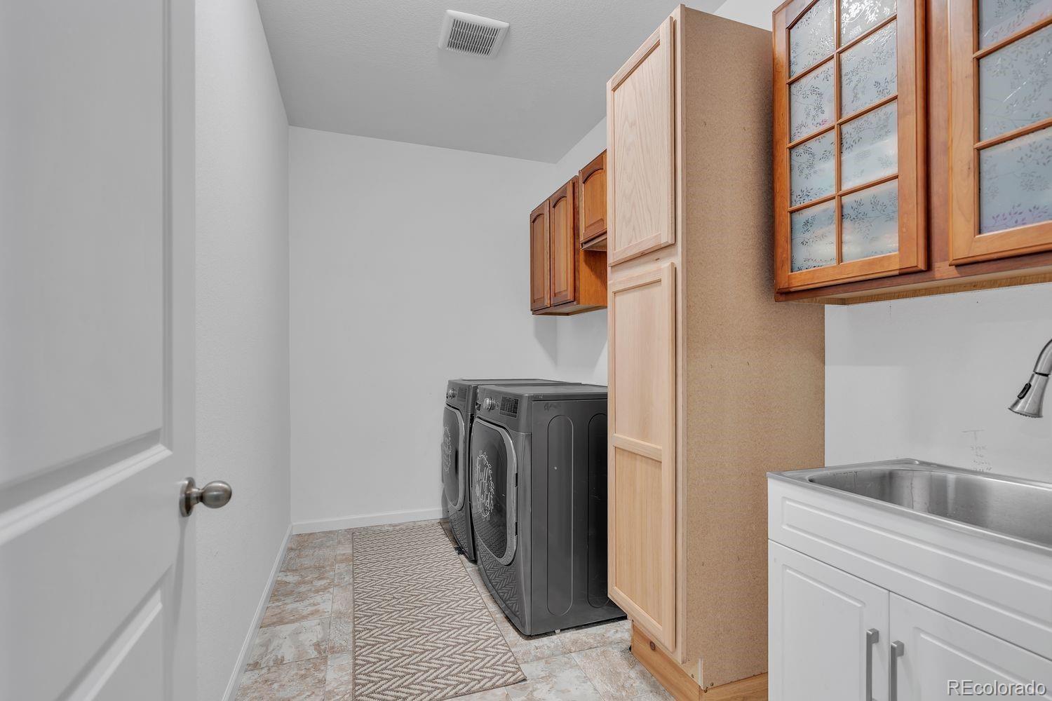 220 S Vandriver Way Aurora CO 80018