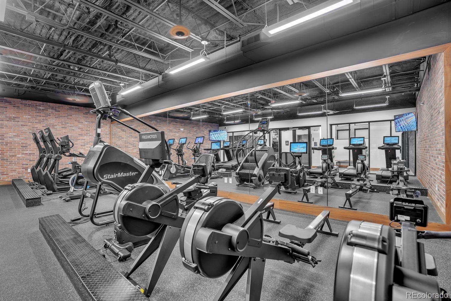 220 S Vandriver Way Aurora CO 80018