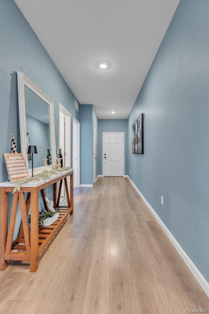 220 S Vandriver Way Aurora CO 80018
