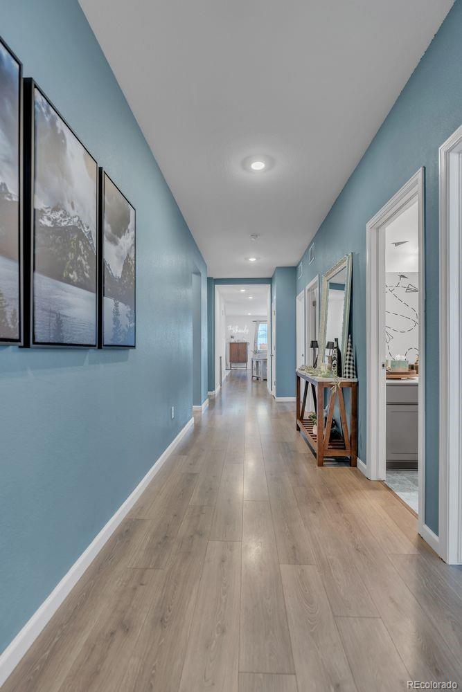 220 S Vandriver Way Aurora CO 80018