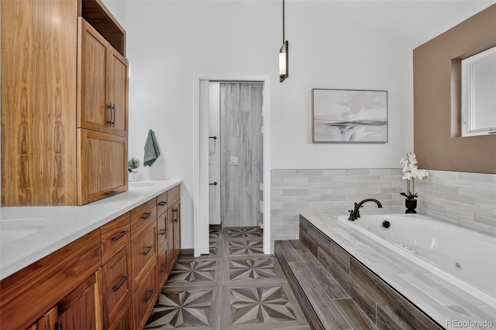 8226 S Dover Street Littleton CO 80128