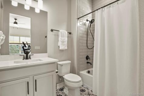 27500 E Lakeview Drive Aurora CO 80016