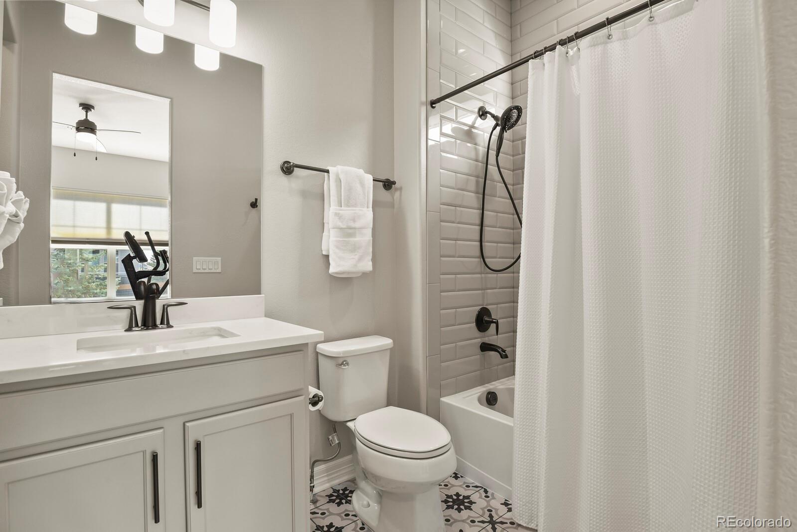 27500 E Lakeview Drive Aurora CO 80016