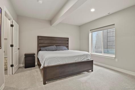 27500 E Lakeview Drive Aurora CO 80016