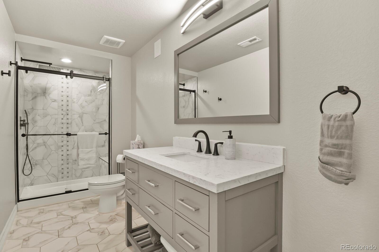 27500 E Lakeview Drive Aurora CO 80016