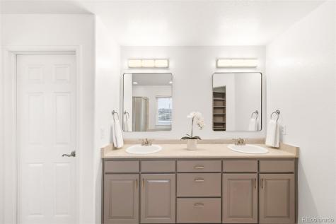 5681 S Catawba Way Aurora CO 80016