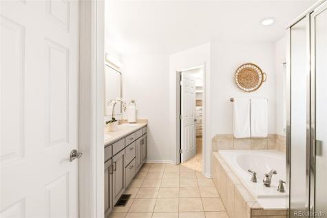 5681 S Catawba Way Aurora CO 80016