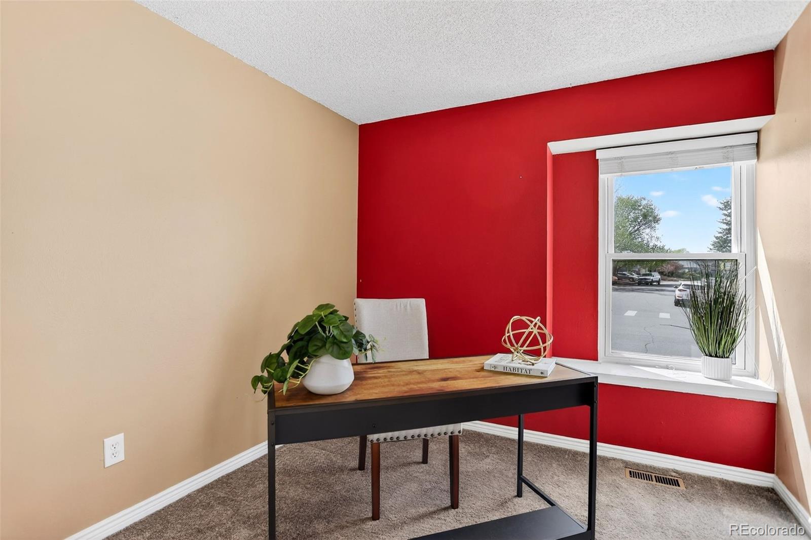4550 Eugene Way Denver CO 80239