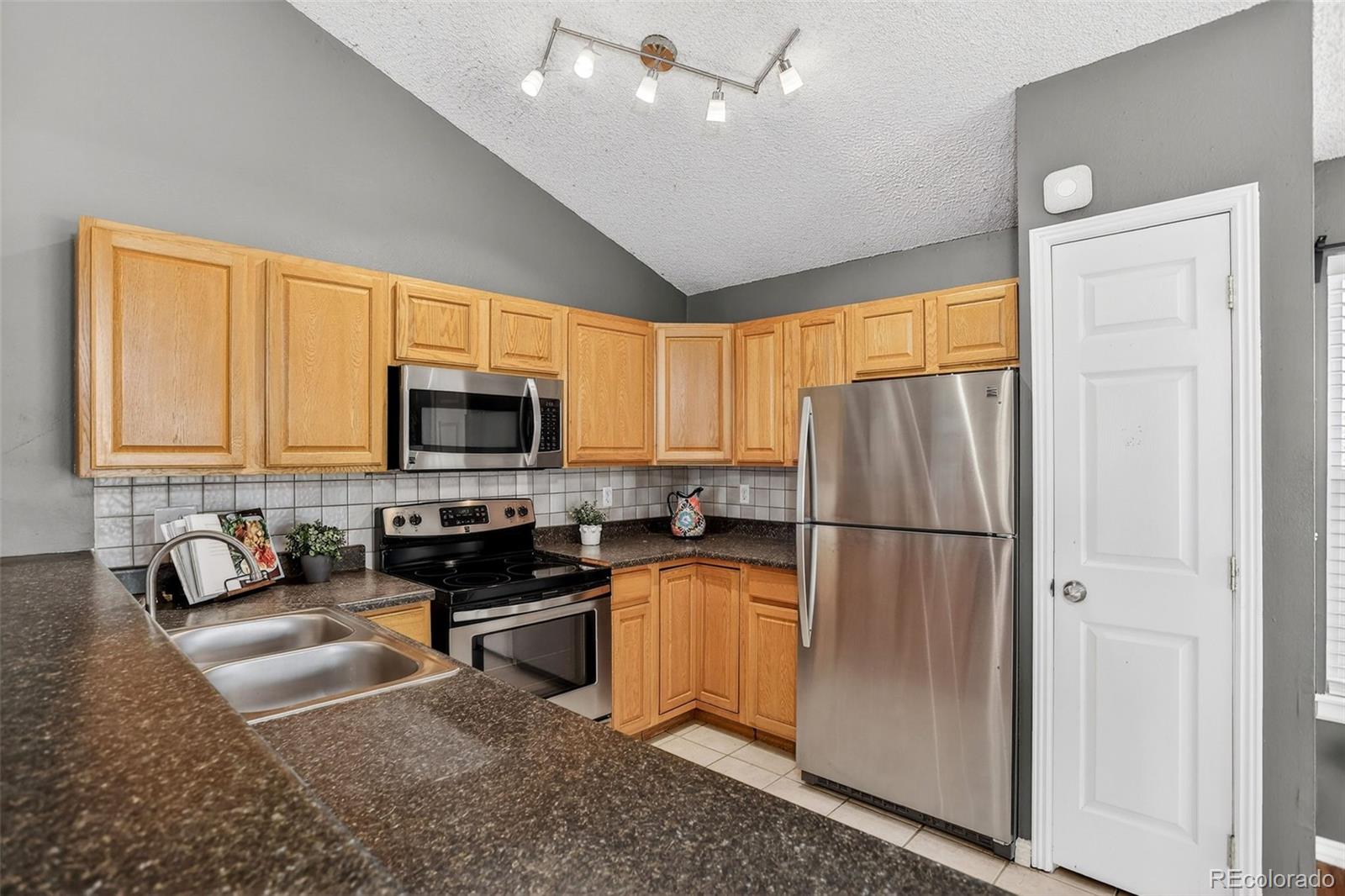 4550 Eugene Way Denver CO 80239