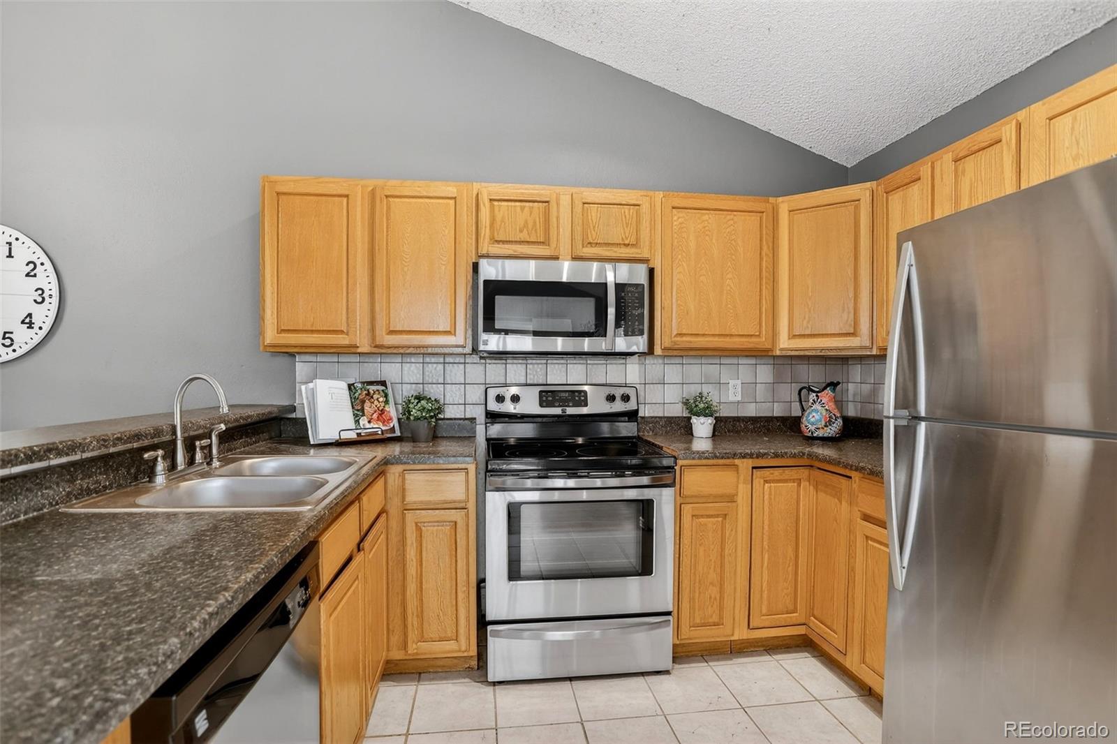 4550 Eugene Way Denver CO 80239