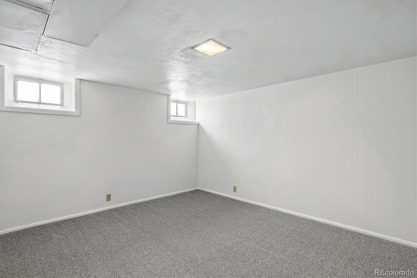 794 Niagara Street Denver CO 80220
