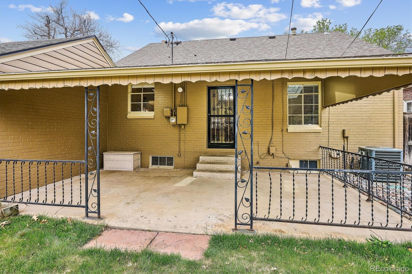794 Niagara Street Denver CO 80220