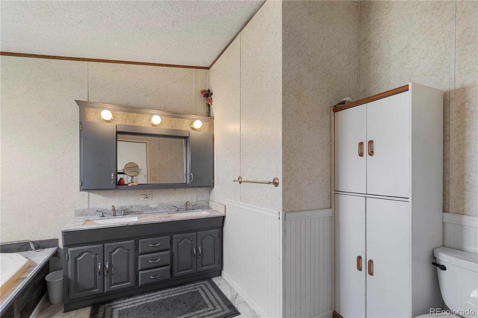 47904 Dartmouth Avenue Bennett CO 80102