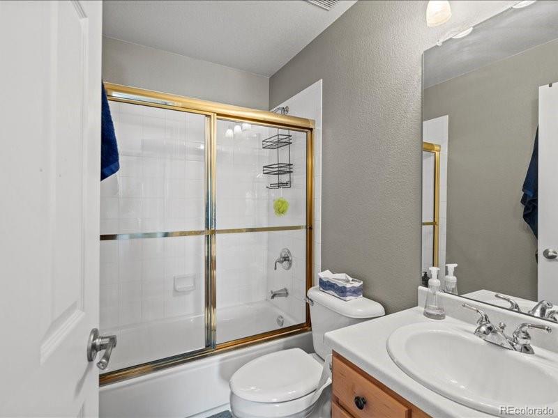 8346 Vivian Street Arvada CO 80005