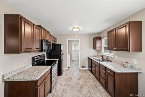 2356 Elmira Street Aurora CO 80010