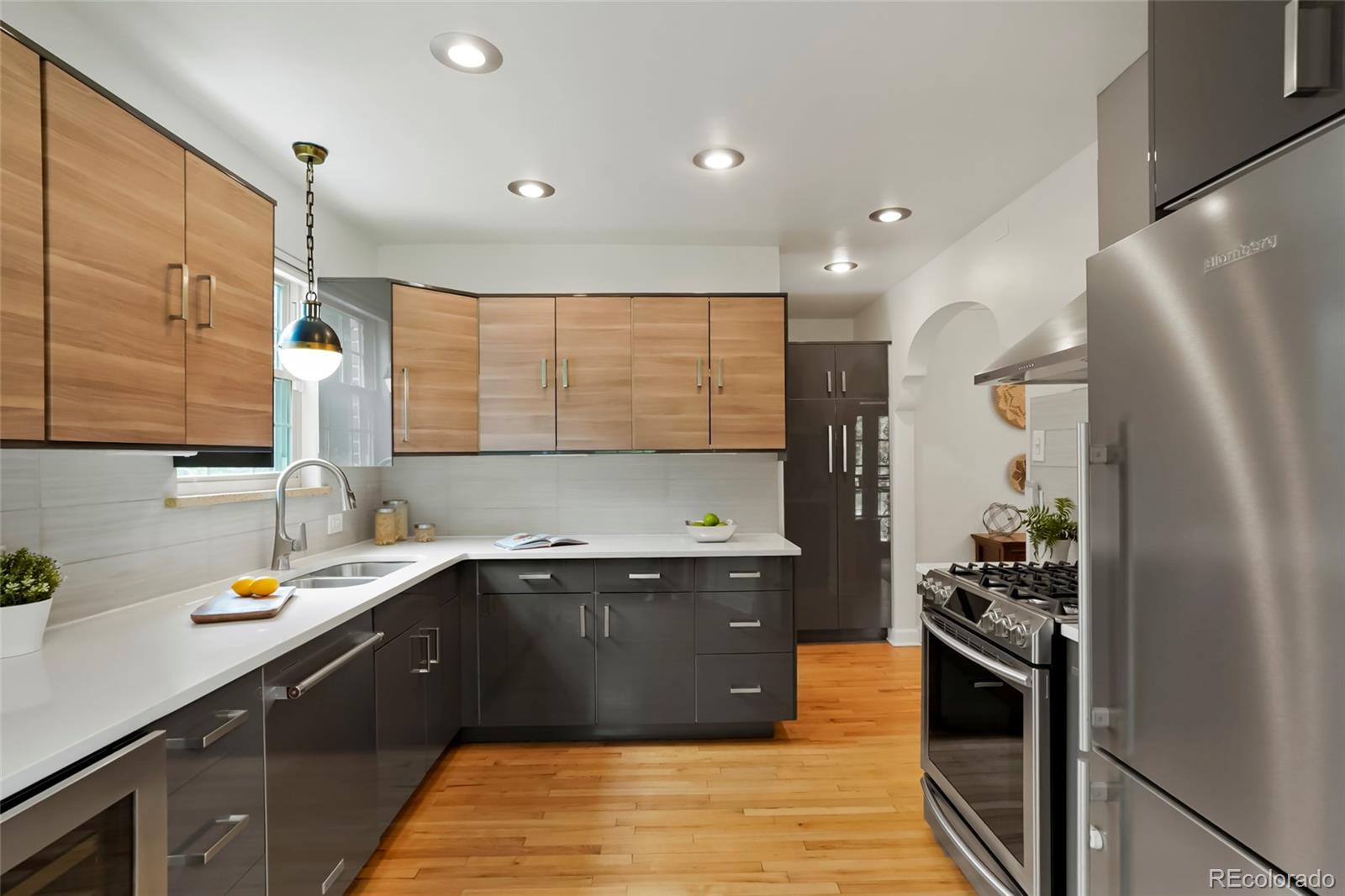 2227 N Locust Street Denver CO 80207