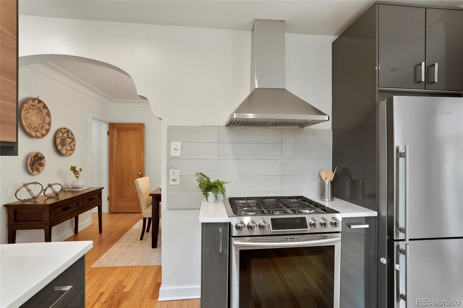 2227 N Locust Street Denver CO 80207