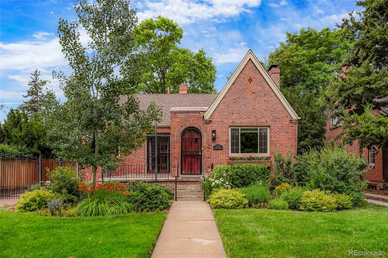 2227 N Locust Street Denver CO 80207