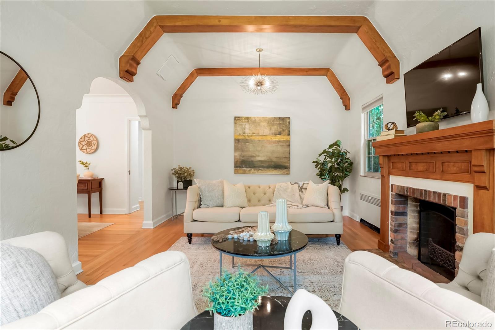 2227 N Locust Street Denver CO 80207